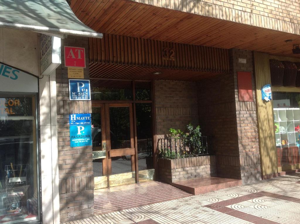 פמפלונה Pension Pasadena מראה חיצוני תמונה